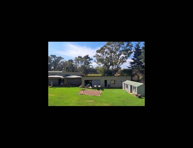 FARM FOR SALE IN WALKER'S FRUIT FARMS